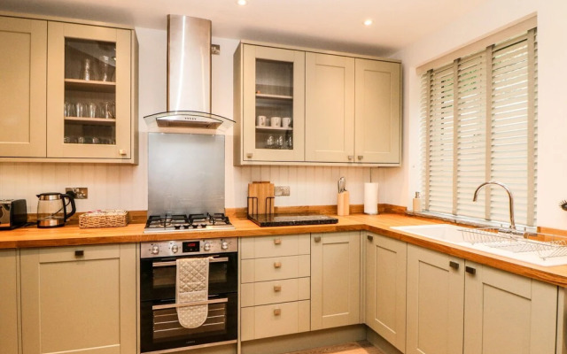 1 Orchard View