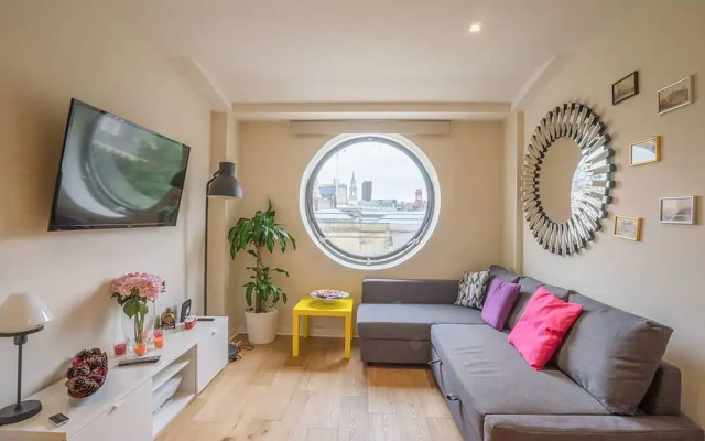City Center Apartment - Superb Location