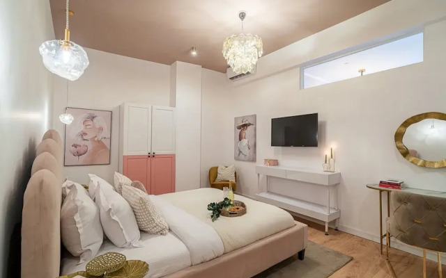Stunning 2BR With Balcony on Piata Universitatii