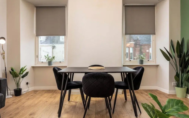 The Annick Suite No.1