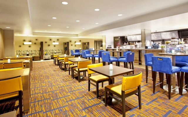 Courtyard By Marriott Vanderbilt-West End