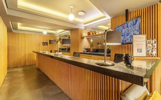 Casa Londres by Kukun