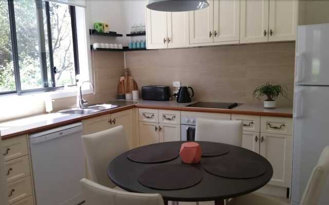 Bright @ Home - cosy cottage