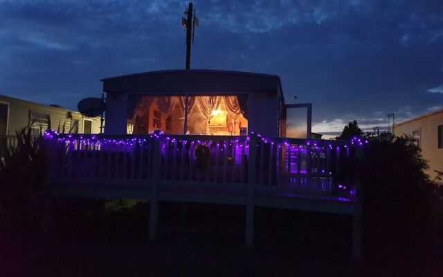 Cosy Static Caravan on East Mersea Island