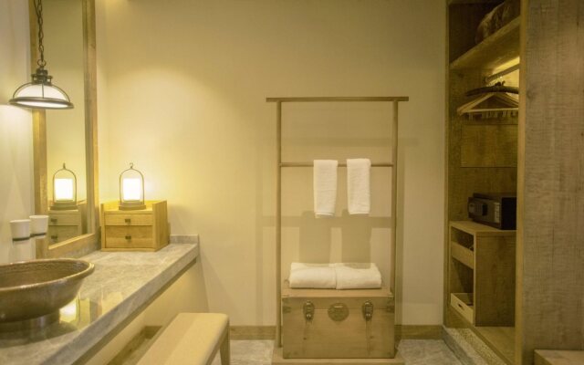 LUX* Tea Horse Road Benzilan Hotel