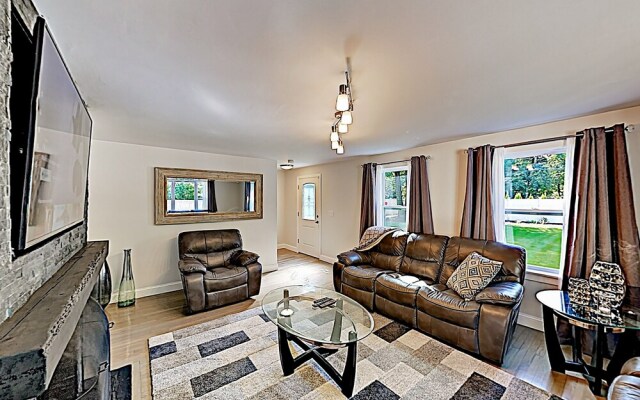 Phinneys - 4 Br Home
