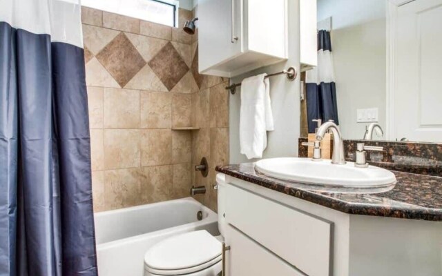 Grand Oak Lawn Town Home