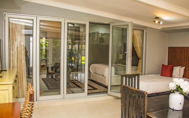 Hutten Heights Lodge by Ilawu