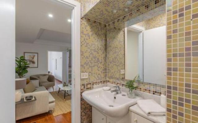 Iflat Light Apartment Near The Colosseum