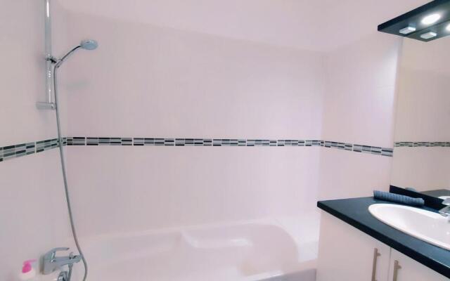 Le 5 SUD Anglet Piscine Parking WIFI