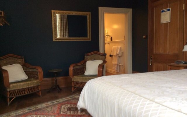 The Old Manse Boutique