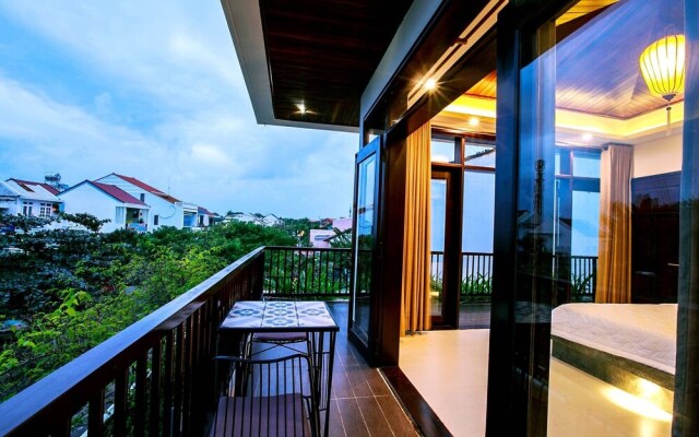 Azumi 01 bedroom balcony 2nd floor Apartment Hoian