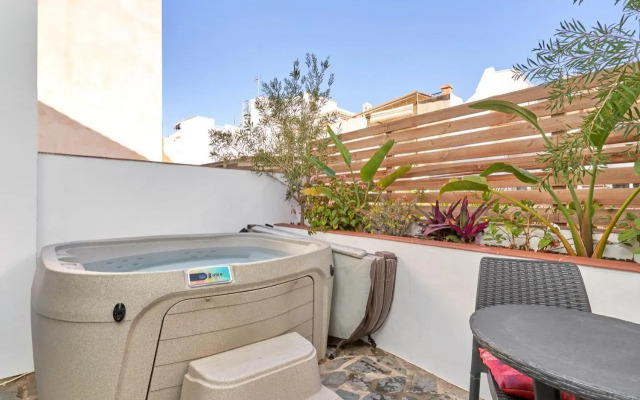 Luxury 1st floor apartment in Nerja