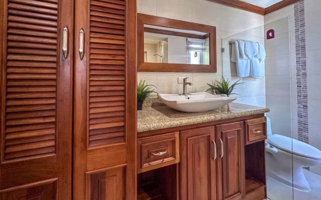 Cozy Apartment Close to the Beach