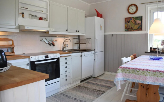 Awesome Home in Gärsnäs With 3 Bedrooms and Wifi