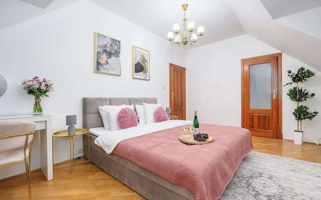 Lumina amazing house in Warsaw