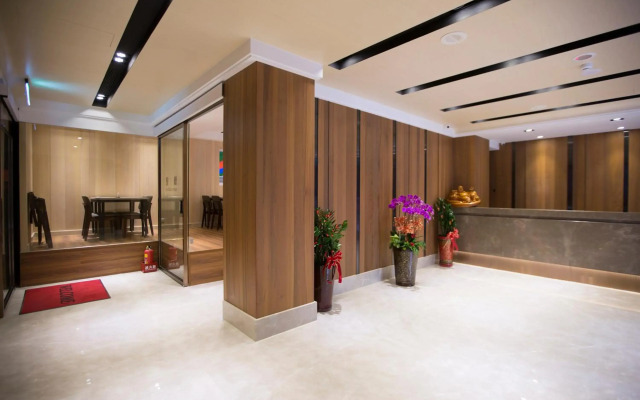 Noble Hotel