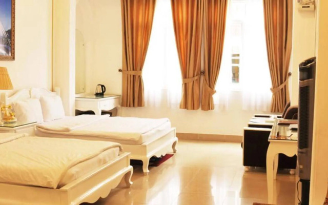 Tulip Hotel