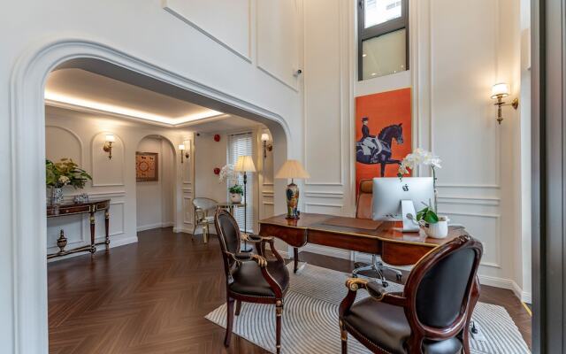 Golden Sun Apartment & Hotel