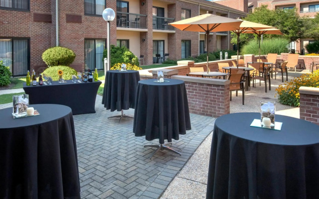 Courtyard by Marriott Boston Norwood/Canton