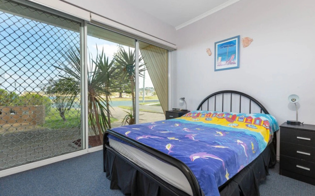 Retreat Beside The Beach - Unit One