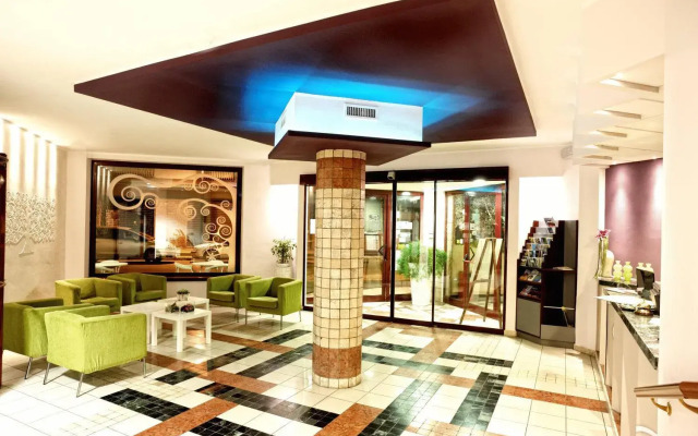 Hotel Prestige
