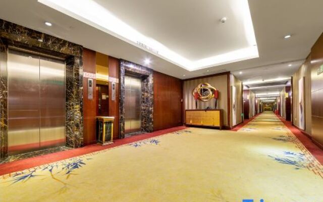 Days Hotel and Suites Zhaozhuang Xingyi Resort