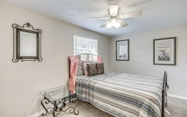 Cozy Jacksonville Home ~ 12 Mi to Downtown!