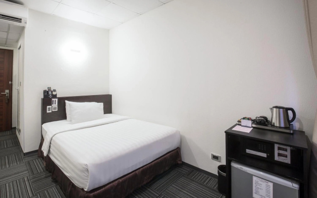 Sakura Hotel 3 – Guest Rooms – Hanoi
