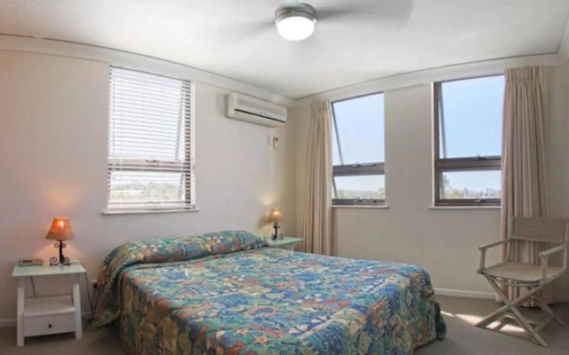Headland Tropicana