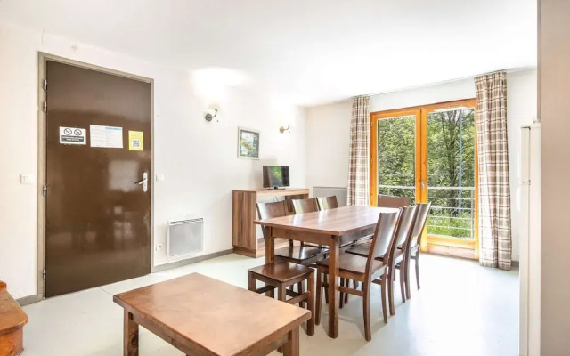 Chalet Retreat Near Slopes