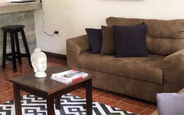 Casa Familiar Villa Aura