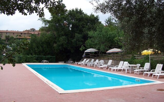 Provincial Holiday Home in Pacaino Umbria with Pool