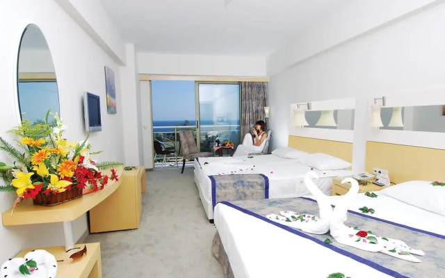 Lycus Beach Hotel