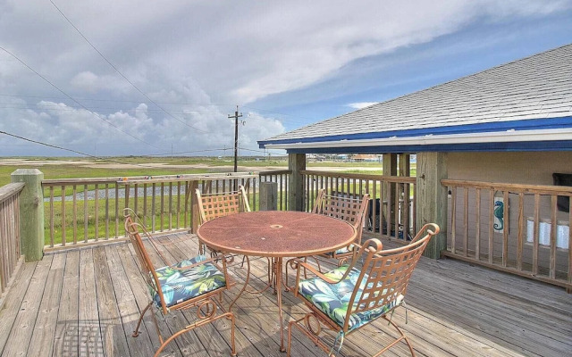 Spacious & Pet Friendly + Game Room Sleeps 10