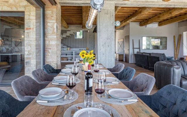 Casale the Place 6 4 Emma Villas