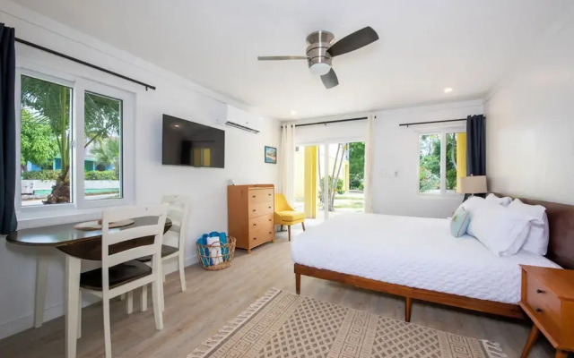 Laughing Bird Suites