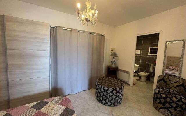 Appartement Porticcio, 1 pièce, 2 personnes - FR-1-61-584