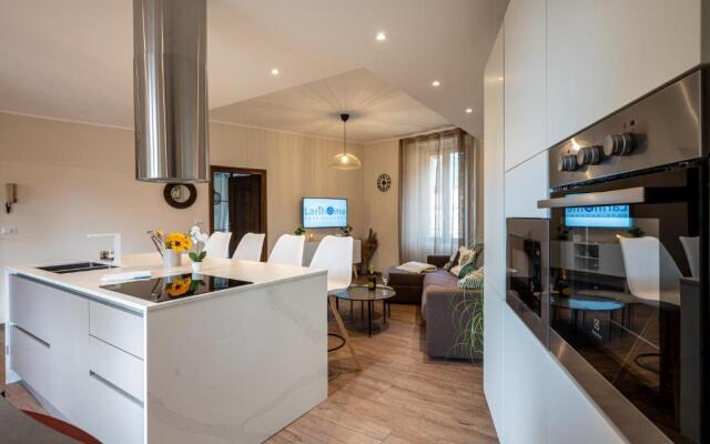 Modern apartment in Gravedona - Larihome A14