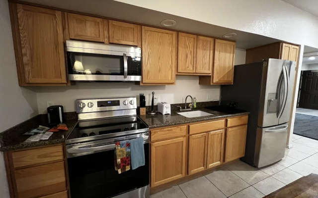 Canyon Plaza Premier Studios and Apts