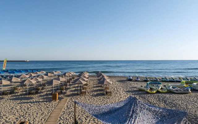 Steris Elegant Beach Hotel