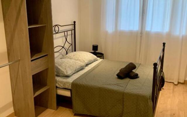 Superbe T3 séjour Marseille Clim 2 balcons Timone