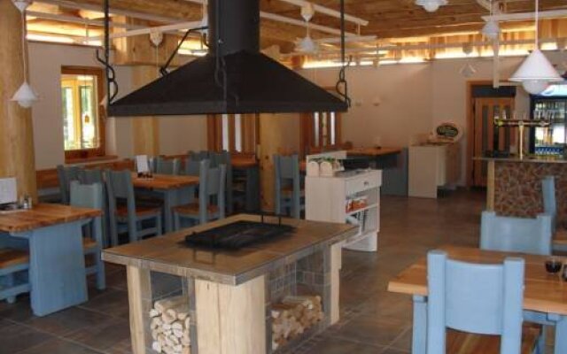 Restaurace a Penzion U Fábů