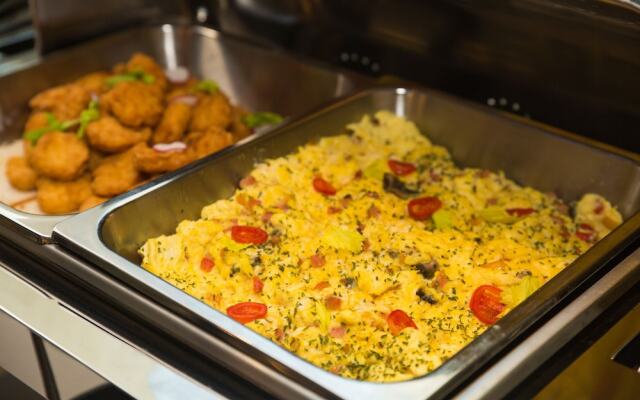 Holiday Inn Express Taichung Fengchia