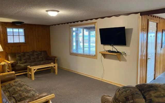Dunrovin Resort