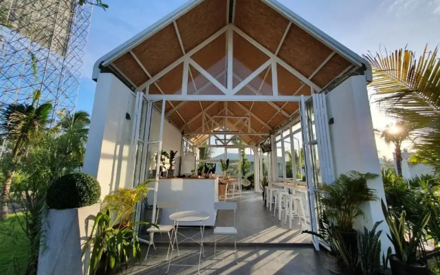 Meet Boutique Resort