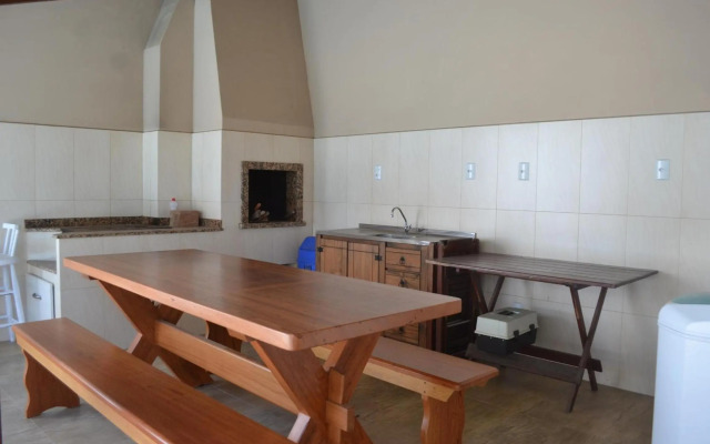 Sobrado com piscina em Mariscal Rutilio N125