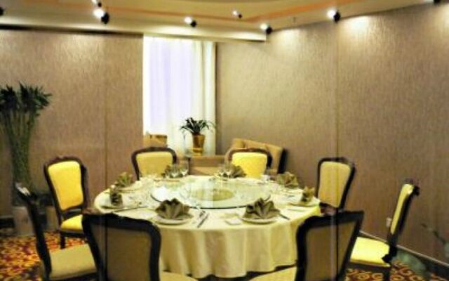 Fuzhou Biz Hotel