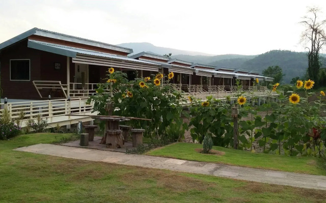 Monthathip Resort
