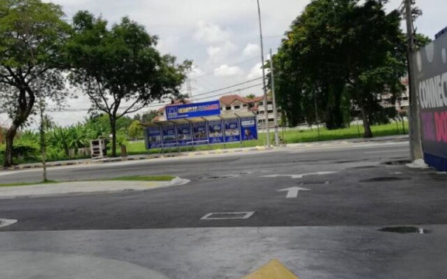 3 Tower Duplex Unit Apartment